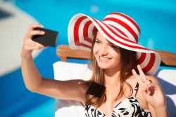 לטוס לבד לחו"ל